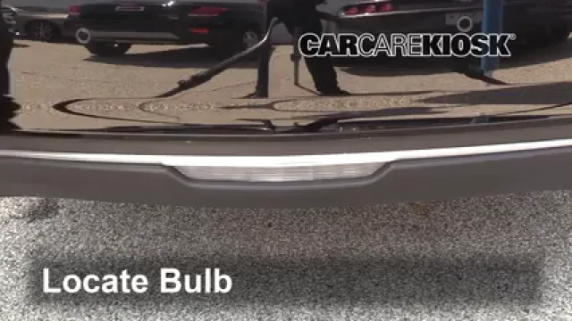 2016 Cadillac CT6 Premium Luxury 3.0L V6 Turbo Lights Reverse Light (replace bulb)